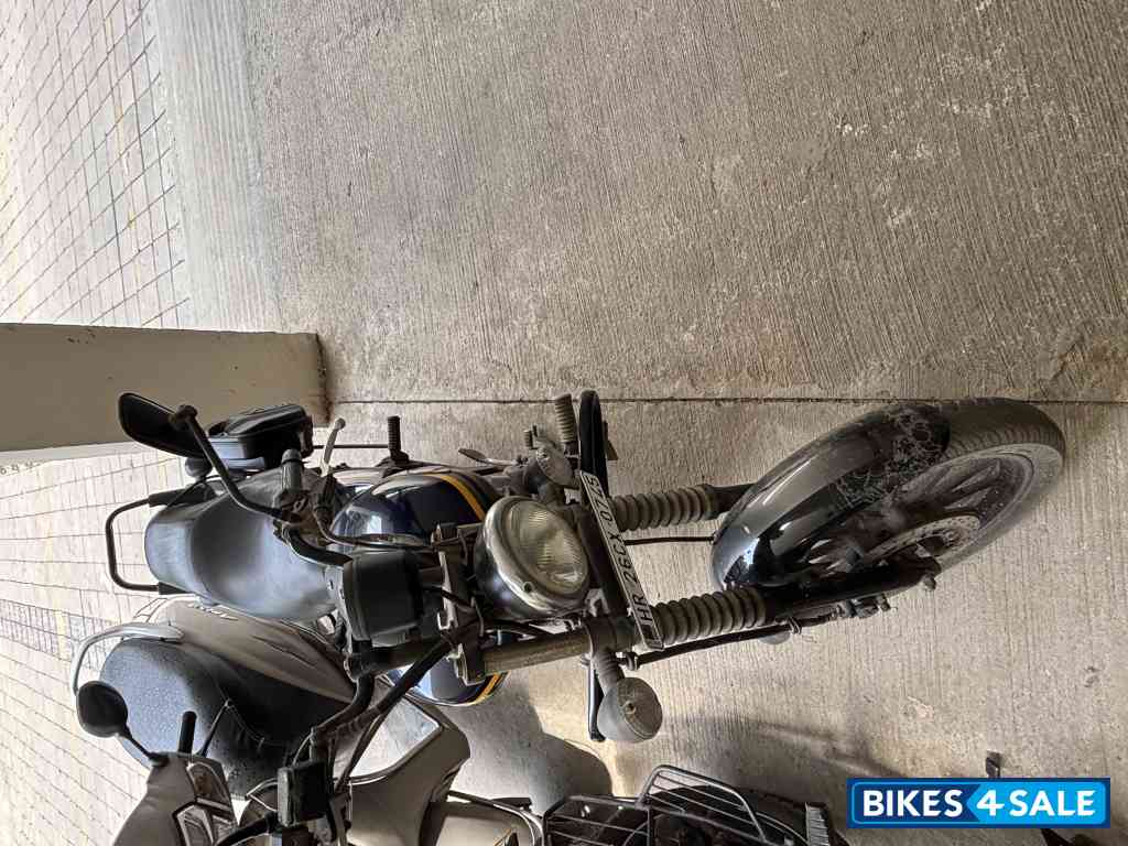 Bajaj Avenger Street 150