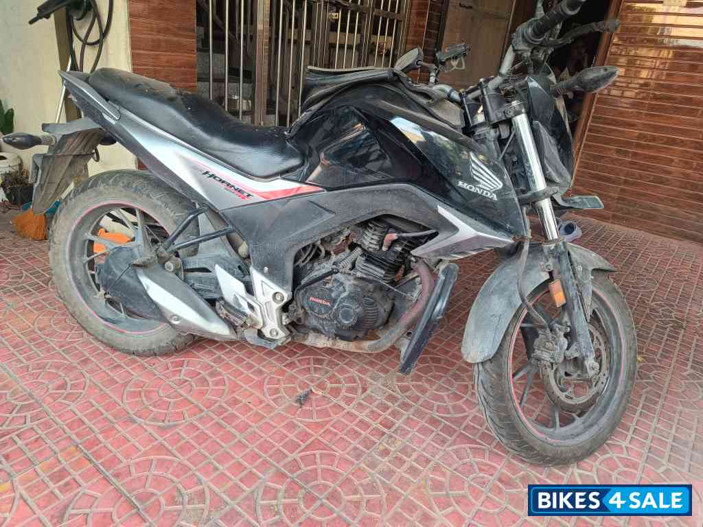 Honda CB Hornet 160R