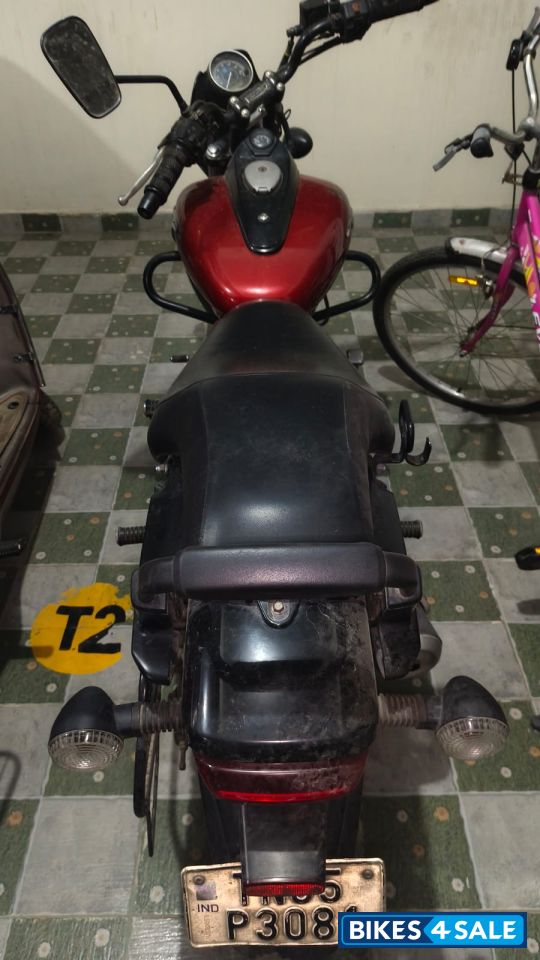 Spicy Red Bajaj Avenger Street 160 BS6 Spicy Red Bajaj Avenger Street 160 BS6
