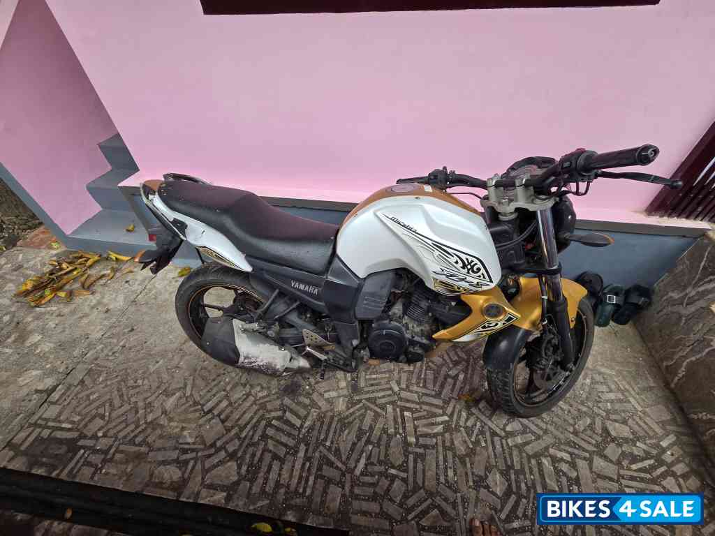 Yamaha FZ-S Yamaha FZ-S