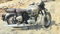 Gun Metal Grey Royal Enfield Classic Gunmetal Grey
