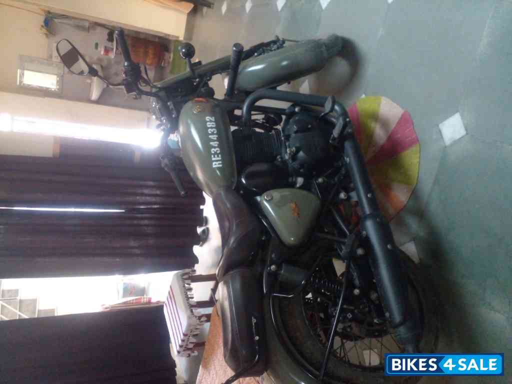 Signal (army Colour) Royal Enfield Classic 350 Signal (army Colour) Royal Enfield Classic 350
