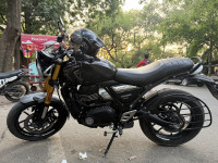 Black Triumph Speed 400