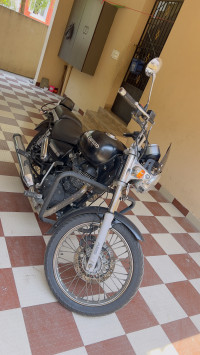 Matt Black Royal Enfield Thunderbird 500