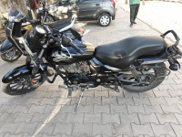 Ebony Black Bajaj Avenger Street 160