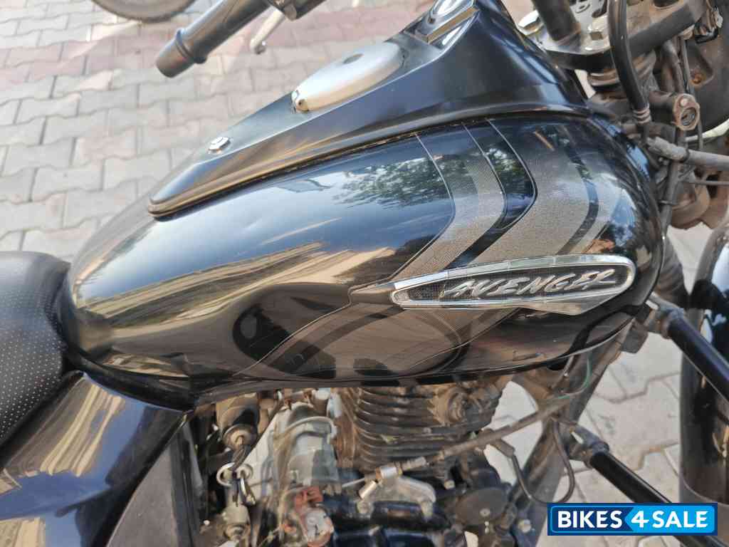 Ebony Black Bajaj Avenger Street 160 Ebony Black Bajaj Avenger Street 160