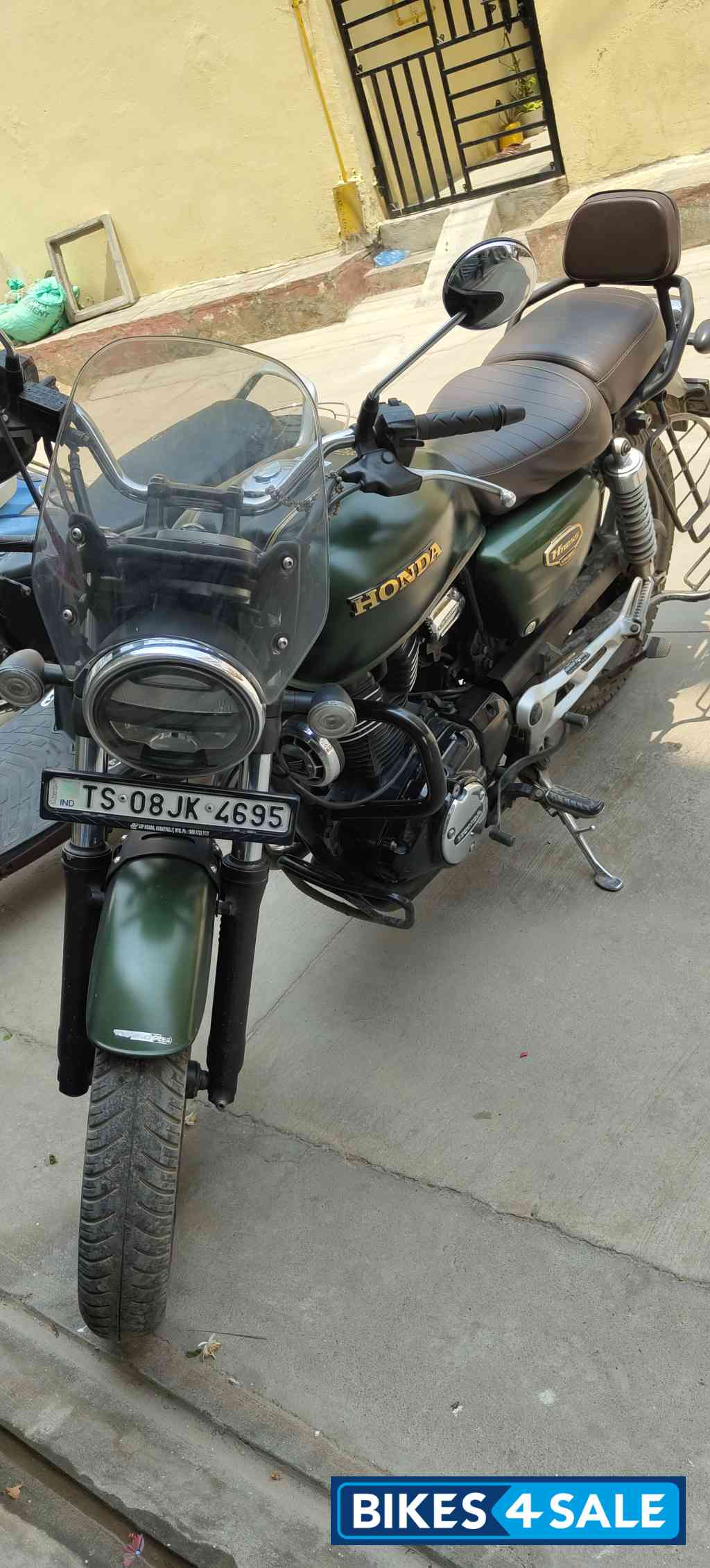 Honda CB350 DLX Pro Honda CB350 DLX Pro