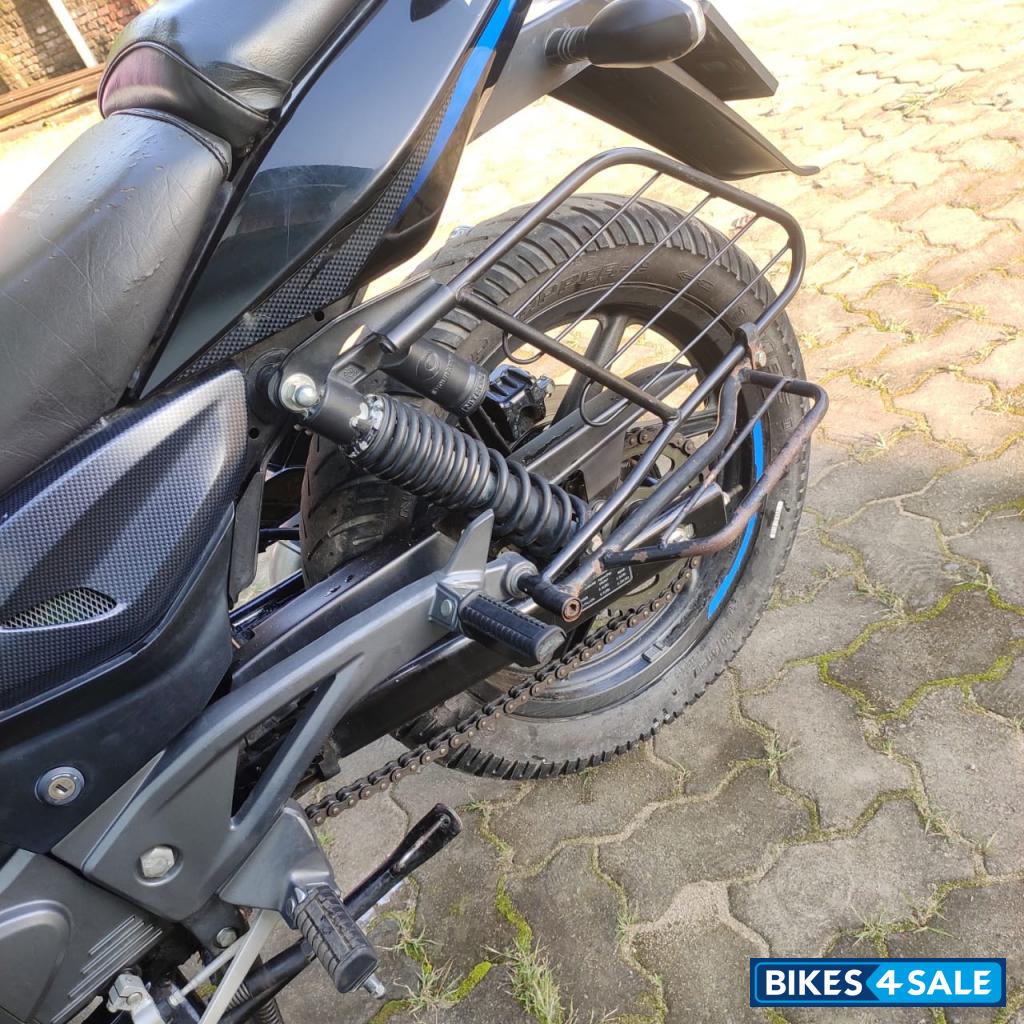 Bajaj Pulsar 220F BS6 Bajaj Pulsar 220F BS6