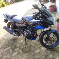 Bajaj Pulsar 220F BS6