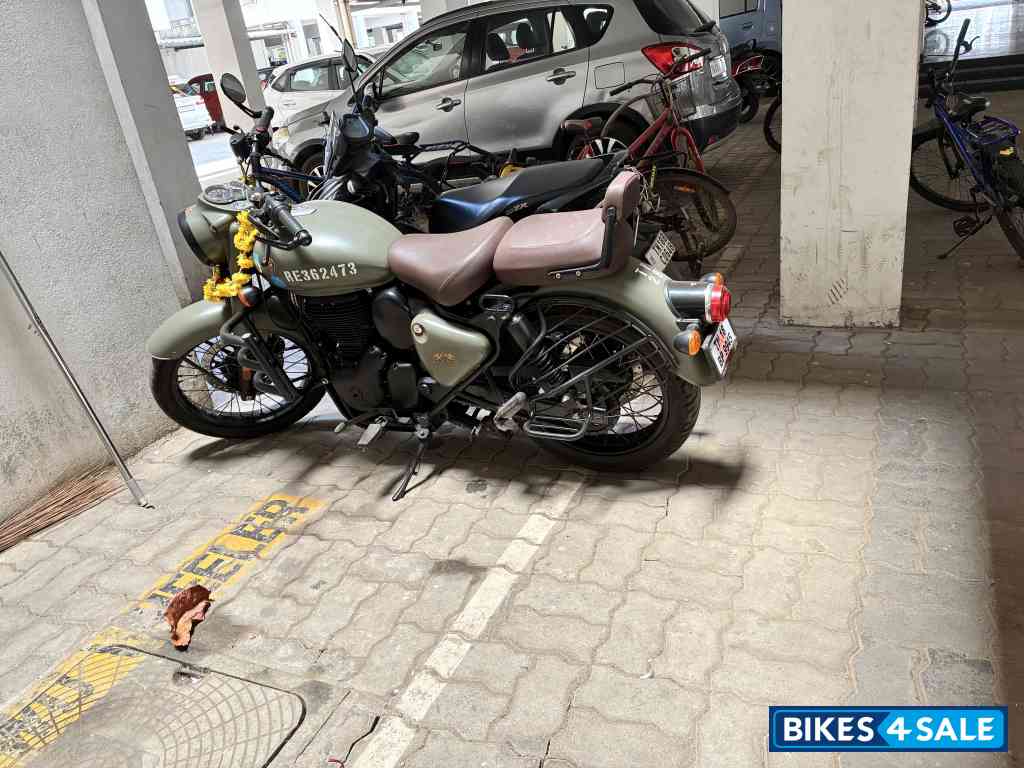 Met Green Royal Enfield Classic 350 BS VI Met Green Royal Enfield Classic 350 BS VI