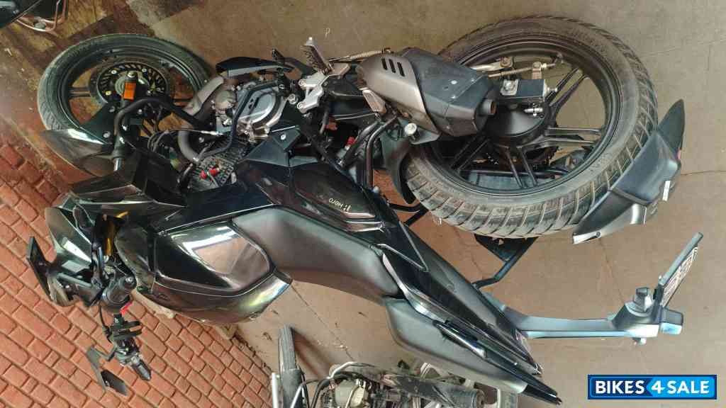 Black Hero Xtreme 125R Dual Channel ABS Black Hero Xtreme 125R Dual Channel ABS