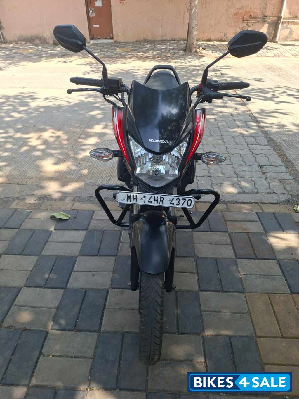 Black Honda SP 125 BSVI