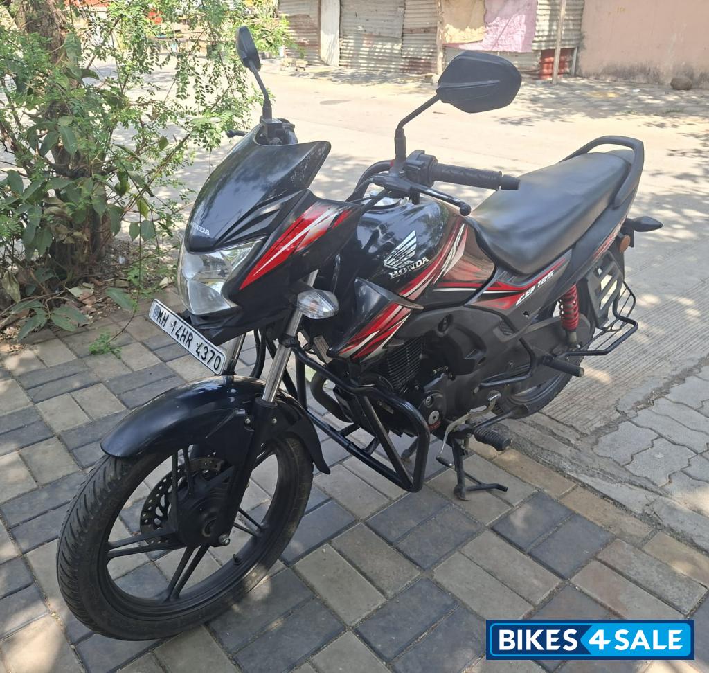 Black Honda SP 125 BSVI
