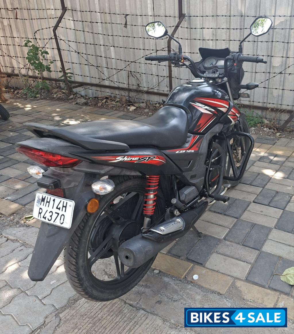 Black Honda SP 125 BSVI