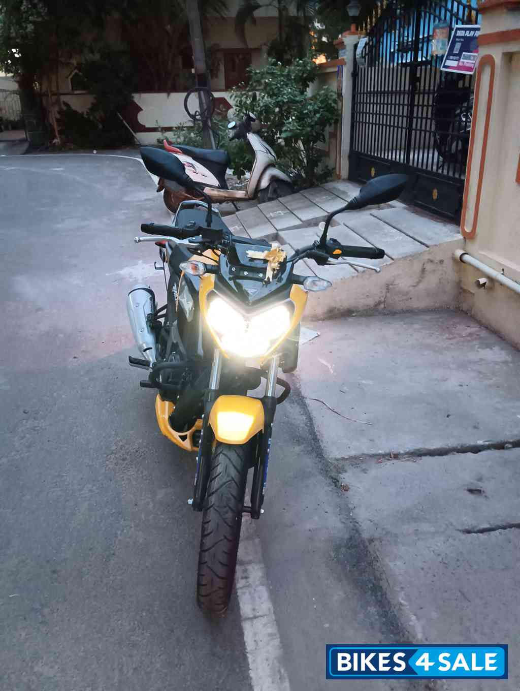 TVS Raider 125