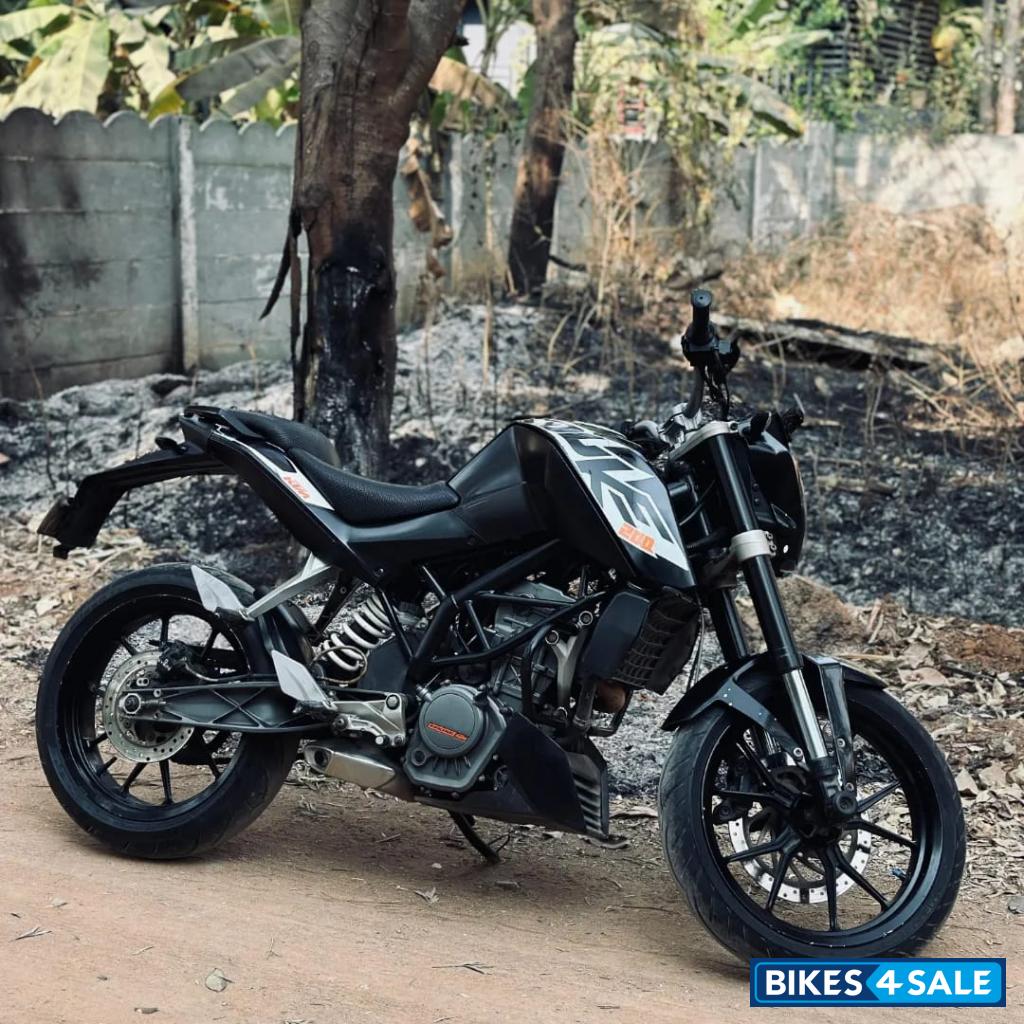 KTM Duke 200