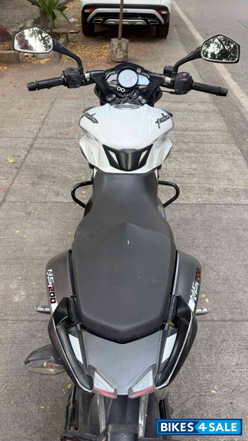 Bajaj Pulsar 200 NS