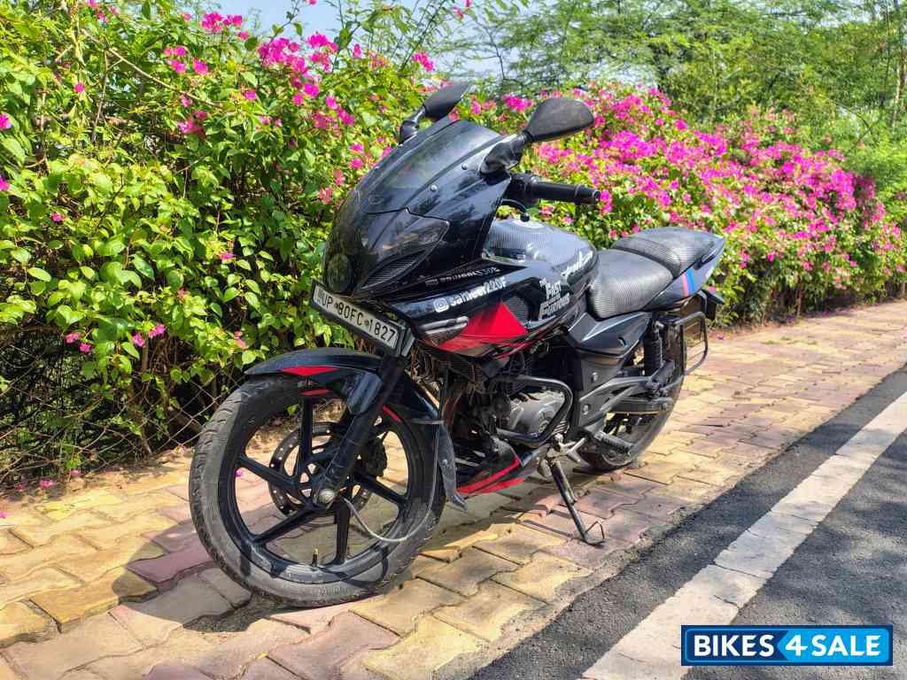 Black And Red Bajaj Pulsar 220F Black And Red Bajaj Pulsar 220F