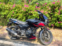 Black And Red Bajaj Pulsar 220F
