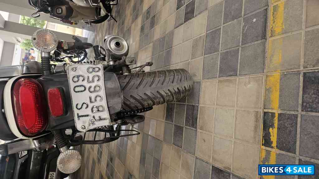 Bajaj Avenger Cruise 220