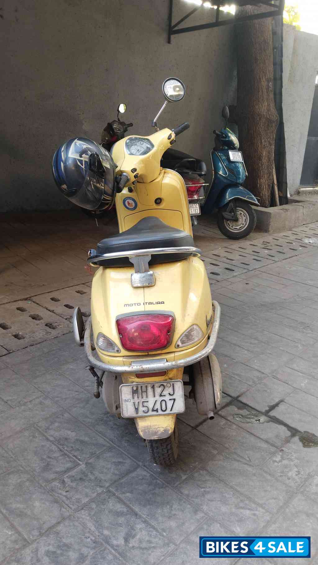 Vespa 125
