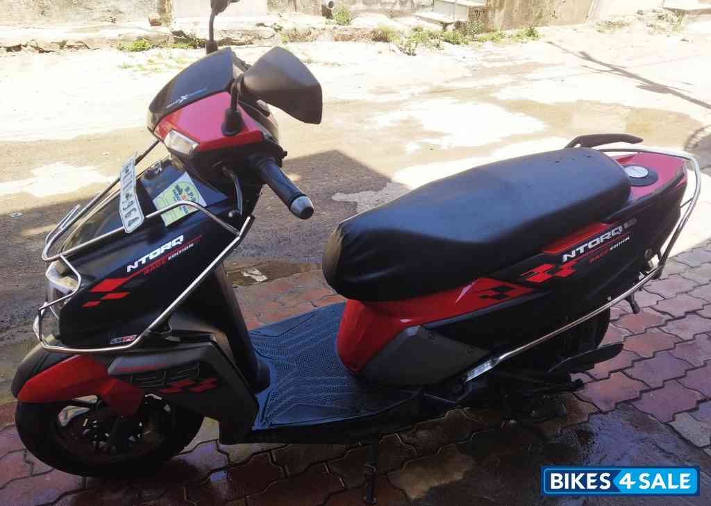 Black Red TVS NTORQ 125 Race Edition Black Red TVS NTORQ 125 Race Edition
