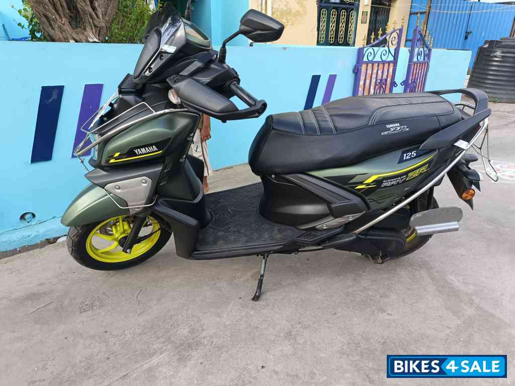 Cyber Green Yamaha Cygnus Ray ZR Street Rally Cyber Green Yamaha Cygnus Ray ZR Street Rally