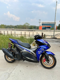 Blue Yamaha Aerox 155 Version S