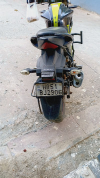 Green Black Suzuki Gixxer 150