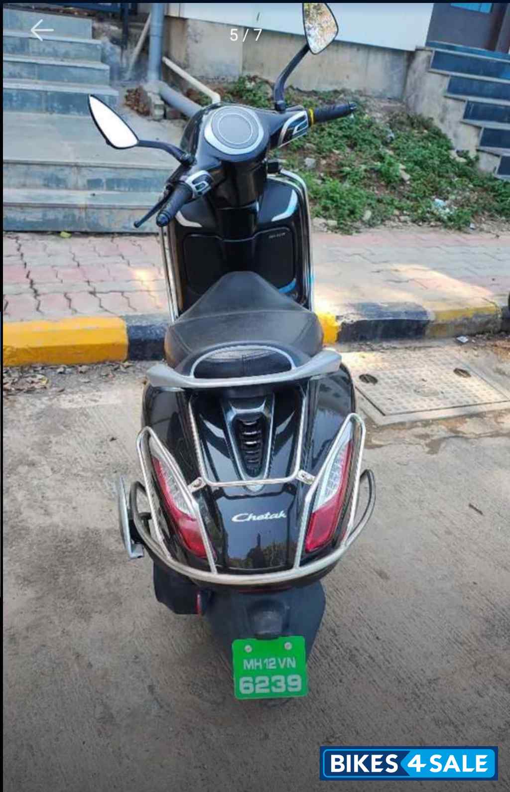 Bajaj Chetak Premium