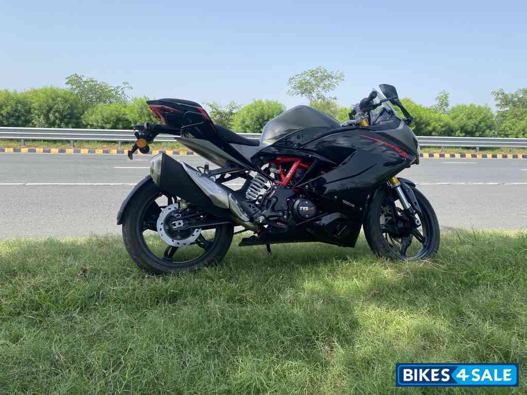 Titanium Black TVS Apache RR 310