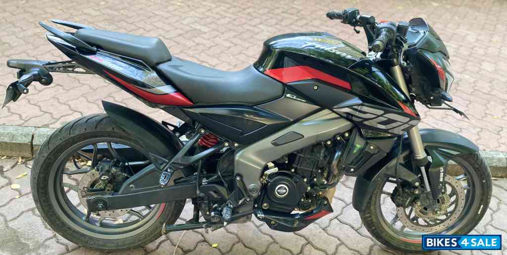 Bajaj Pulsar 200 NS ABS Bajaj Pulsar 200 NS ABS
