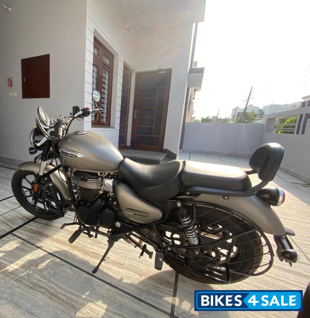 Royal Enfield Meteor 350 Stellar Royal Enfield Meteor 350 Stellar