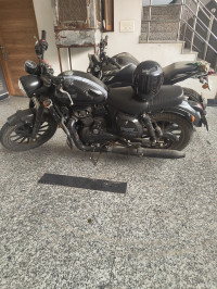 Jawa 42 Dual Channel ABS AllStar Black