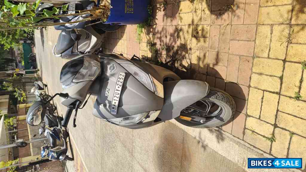 Gray TVS Jupiter 125