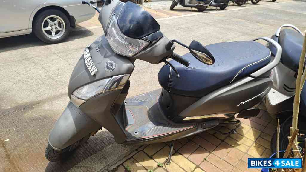 Gray TVS Jupiter 125