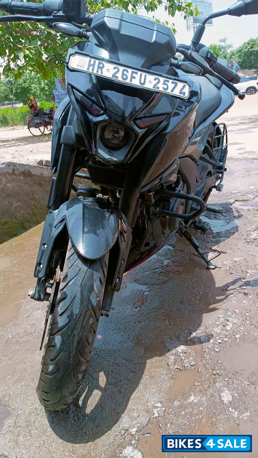 Black Bajaj Pulsar N250 Dual Channel ABS