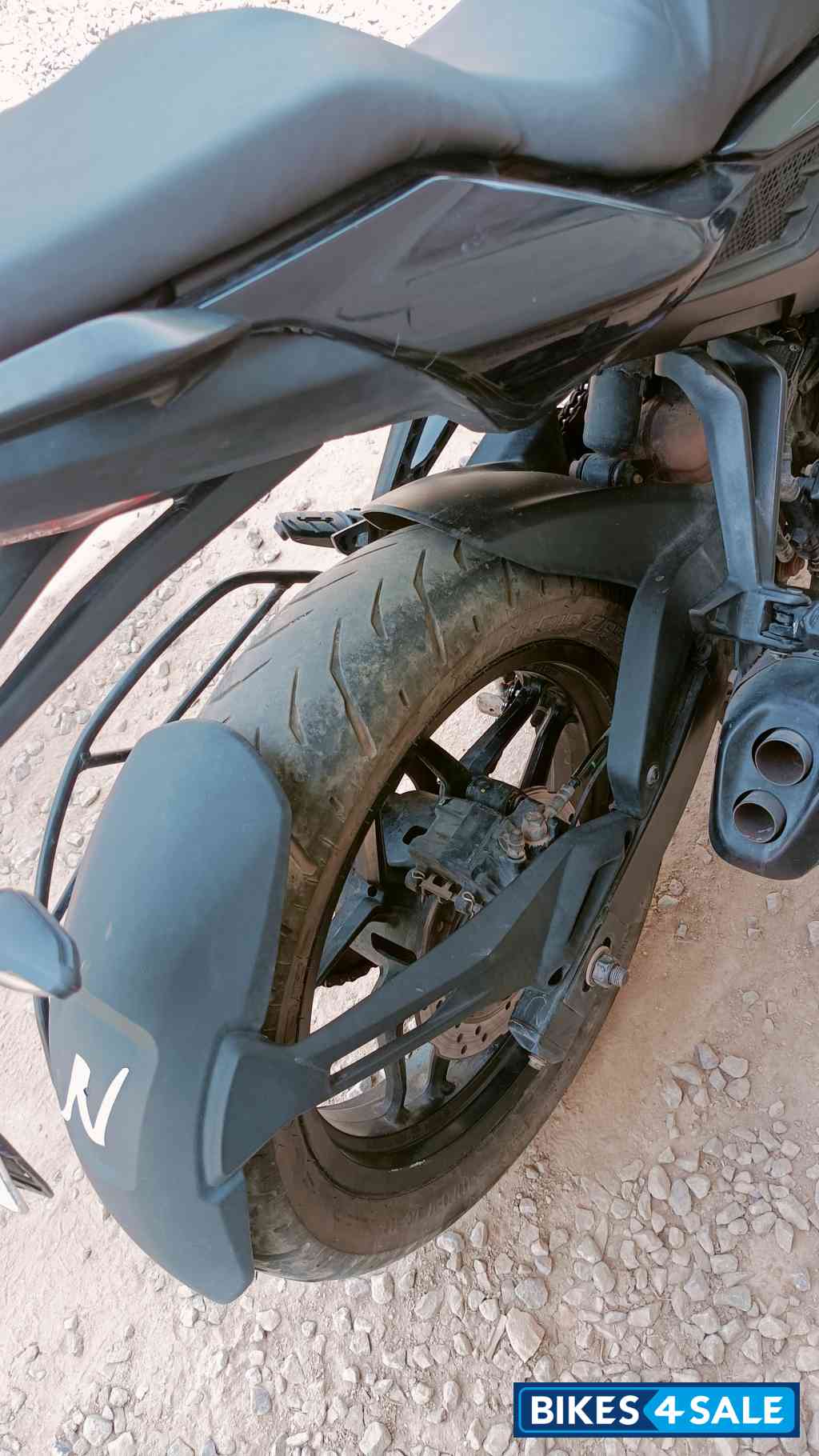 Black Bajaj Pulsar N250 Dual Channel ABS Black Bajaj Pulsar N250 Dual Channel ABS