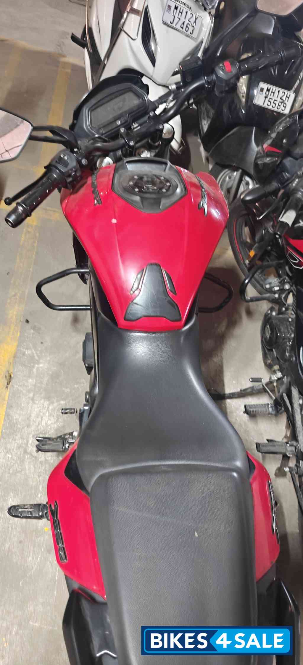 Bajaj Dominar 250