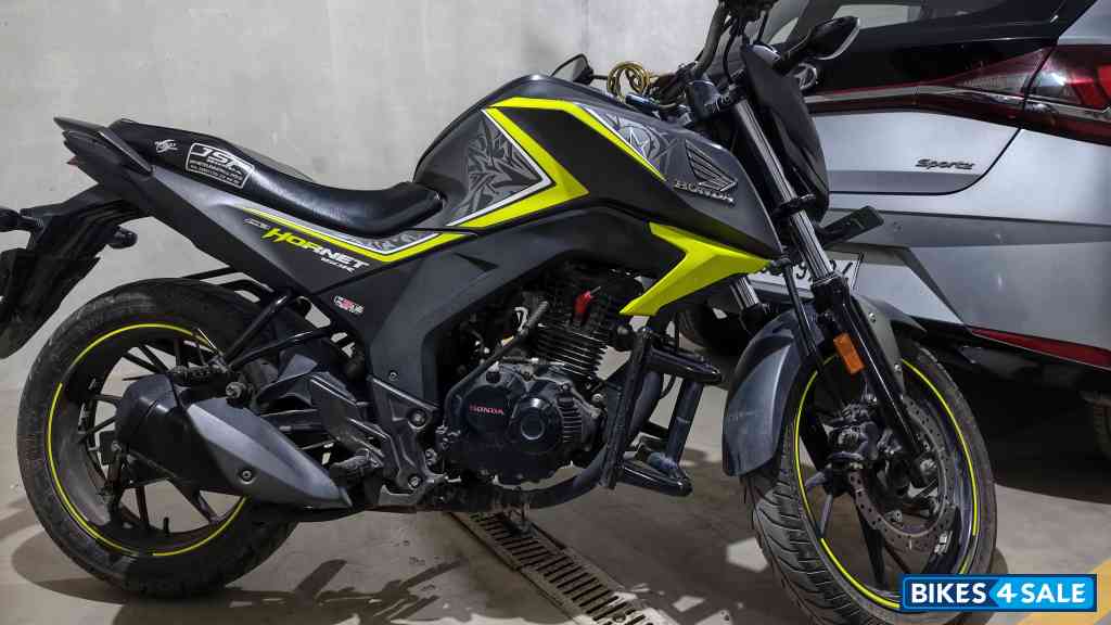 Honda CB Hornet 160R