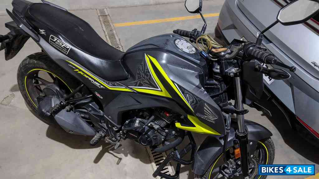 Honda CB Hornet 160R