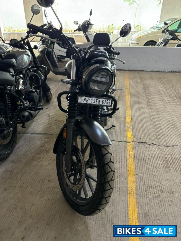 Grey Honda CB350RS Grey Honda CB350RS