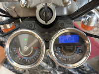 Metallic Royal Enfield Thunderbird 350
