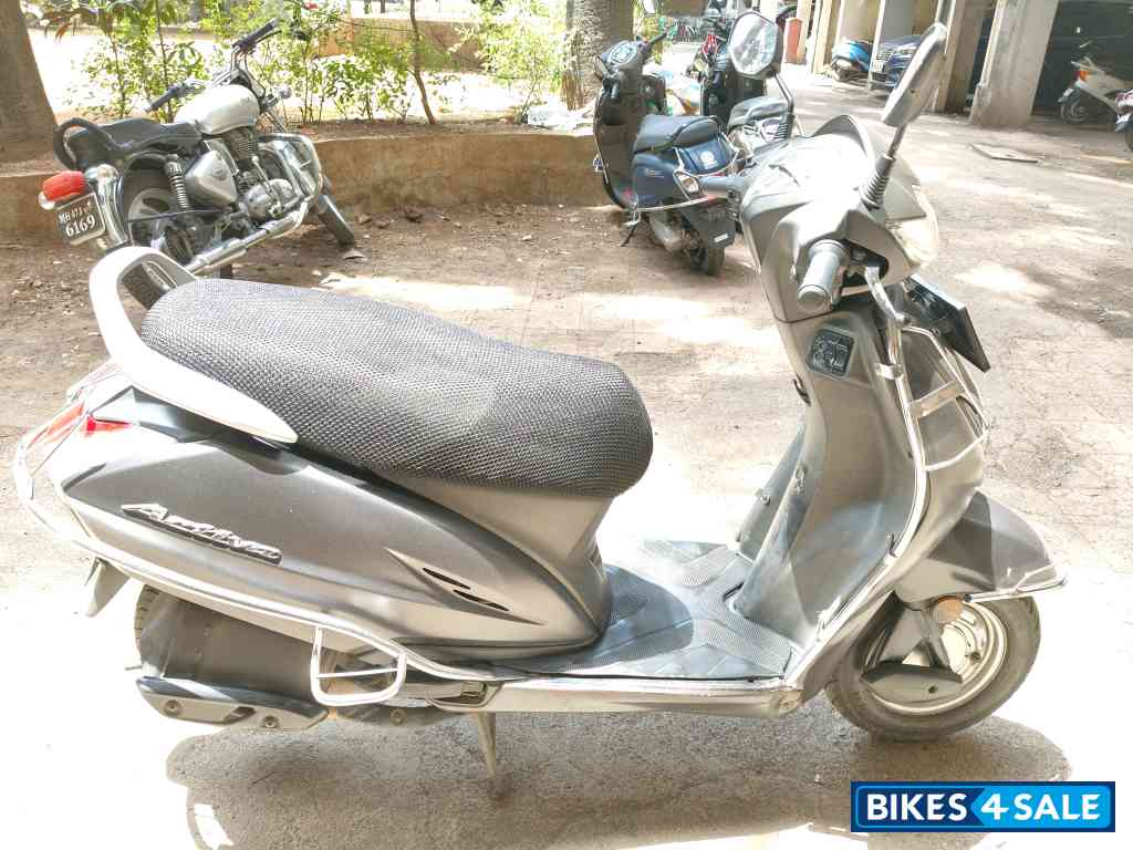 Matte Axis Grey Metallic Honda Activa 5G Matte Axis Grey Metallic Honda Activa 5G