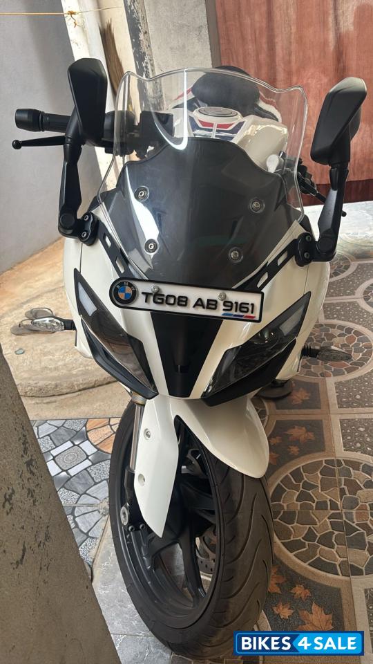 Polar White BMW G 310 RR Polar White BMW G 310 RR