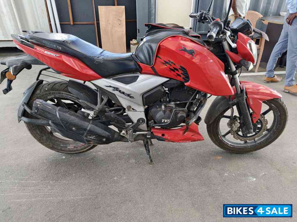 TVS Apache RTR 160 4V