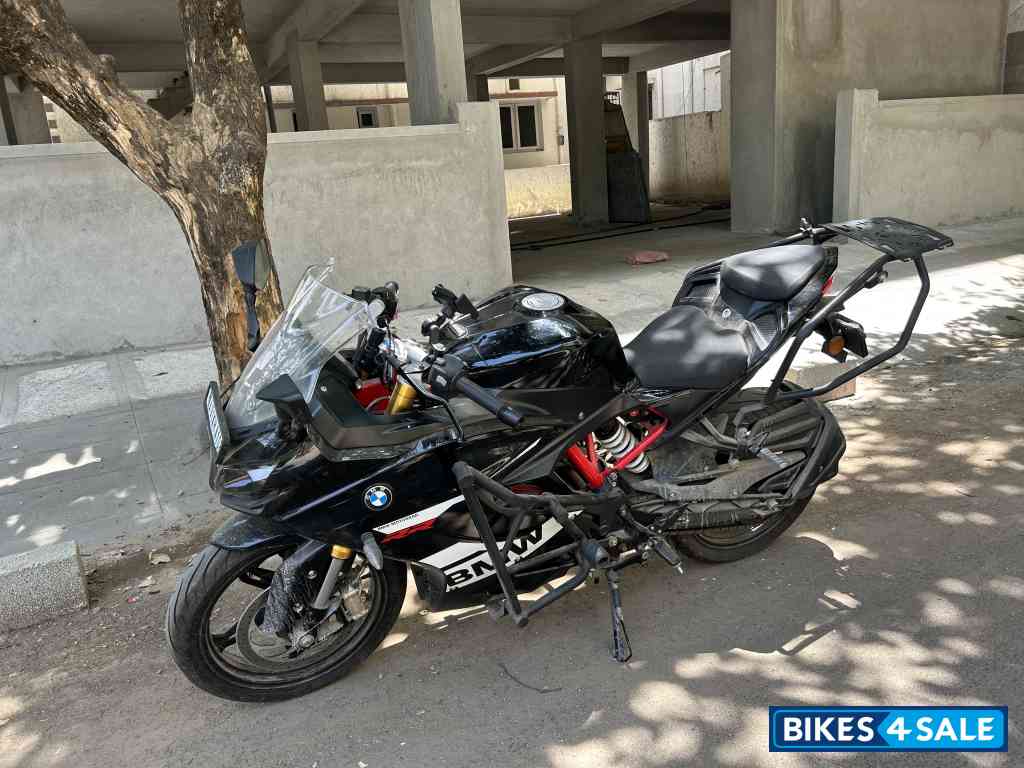 Black BMW G 310 RR