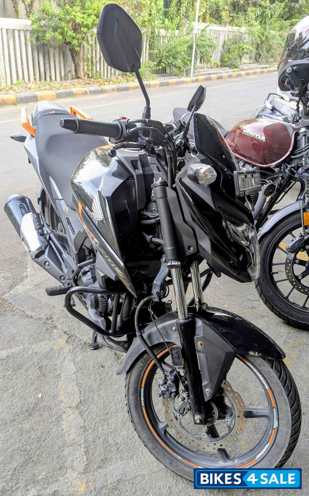 Black Honda XBlade BS6 Black Honda XBlade BS6