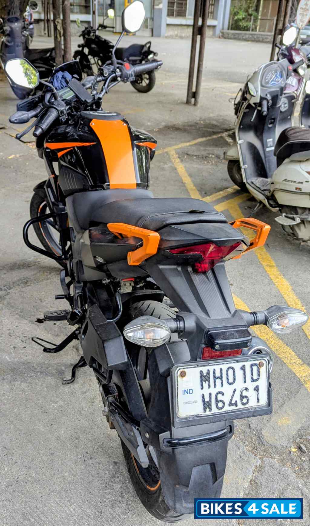 Black Honda XBlade BS6 Black Honda XBlade BS6