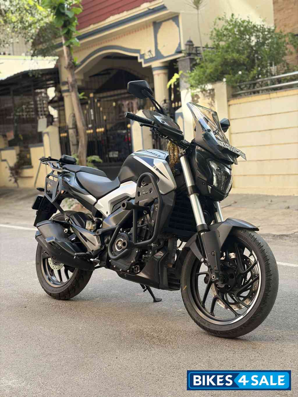 Bajaj Dominar 250 2022